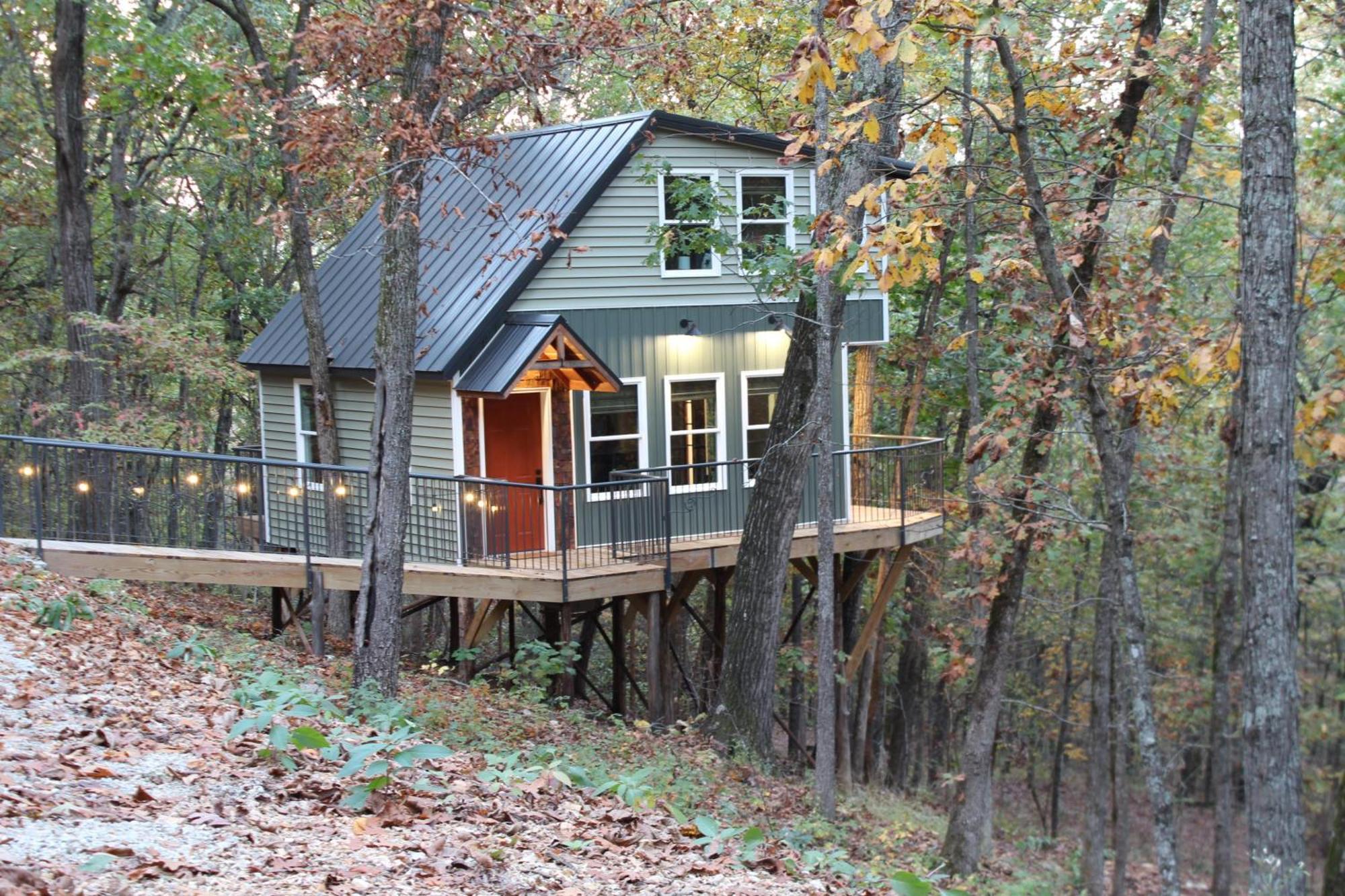 ブランソン Secluded Treehouse In The Woods - Tree Hugger Hideawayヴィラ エクステリア 写真
